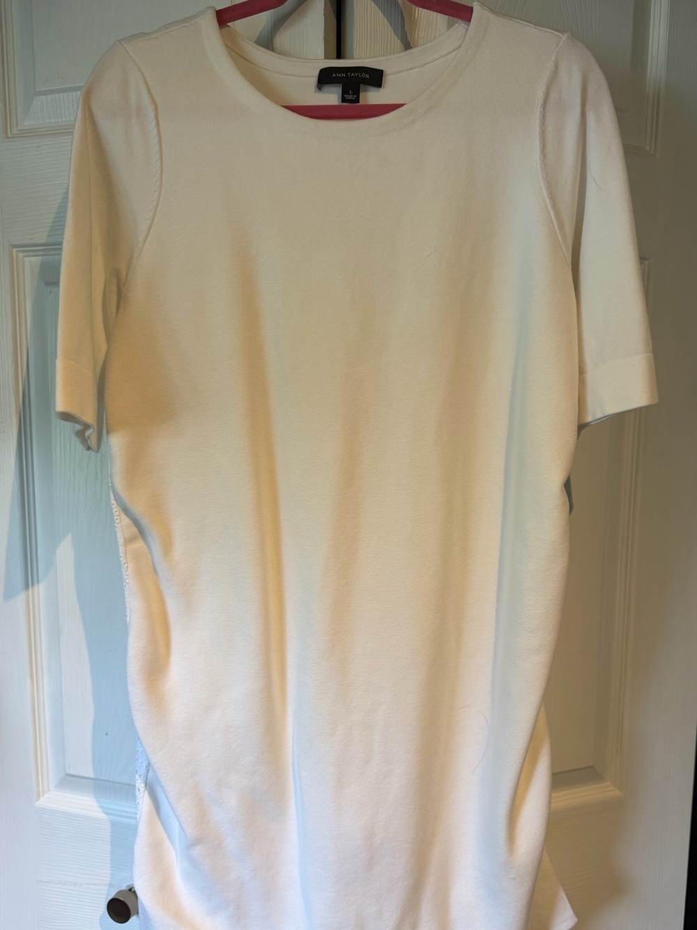 White Ann Taylor Short-sleeve Shift with Detailed Eyelet Back - Size L